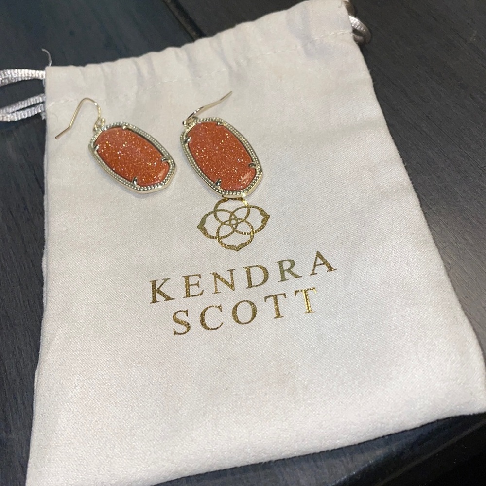 Kendra Scott Danielle in sparkly brown
